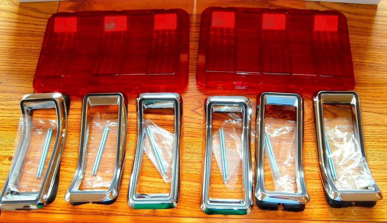 1968 Ford Mustang Tail Light Lens and Bezel Trim Kit NEW