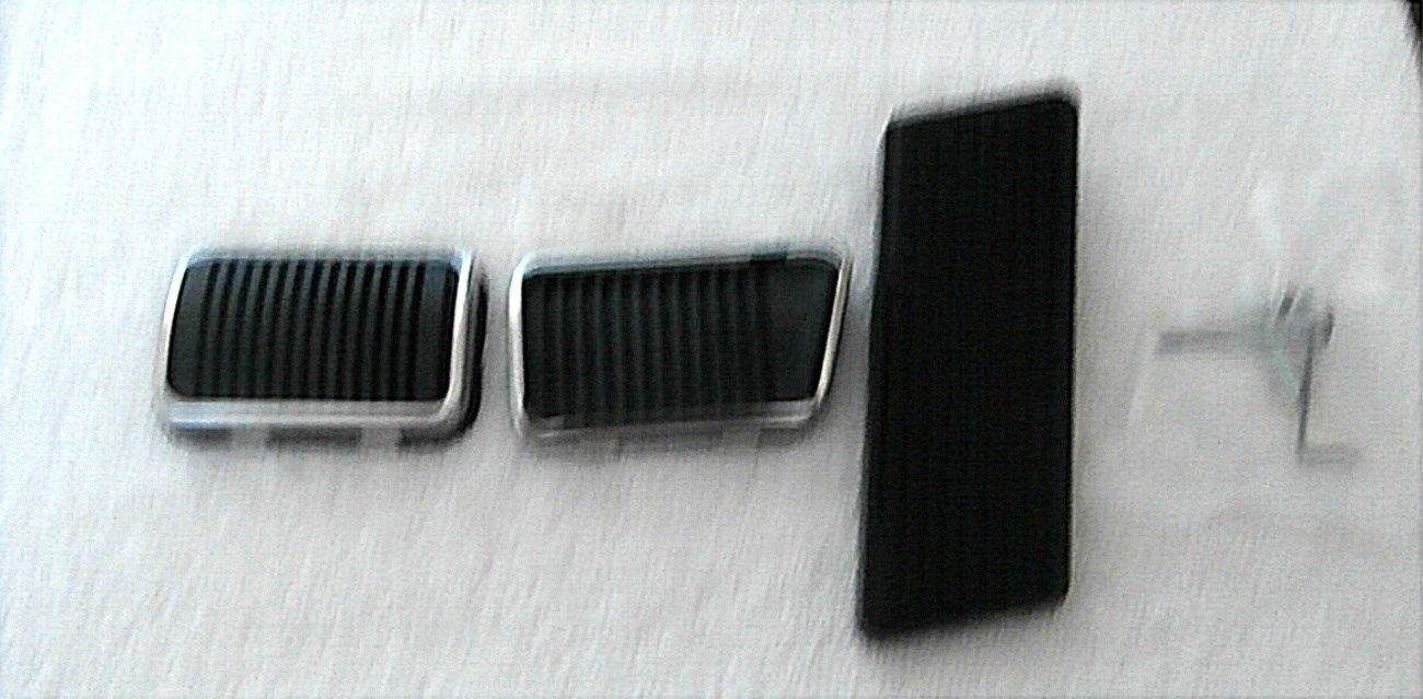Gas Pedal Pad Set W //Trim New Clutch 1965-68 Ford Mustang Disc Brake